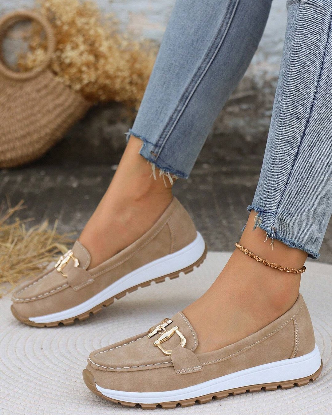 Harriet | Buckle Flat Moccasins