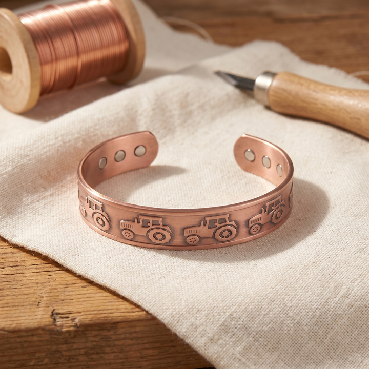 Brae | Tractor-Stamped Copper Bangle