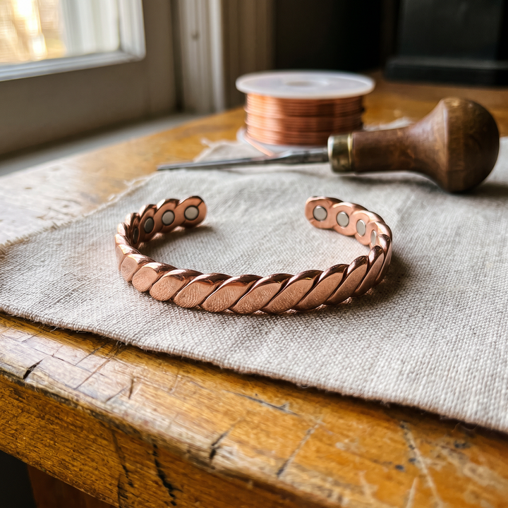 Bough | Twisted Bar Copper Cuff
