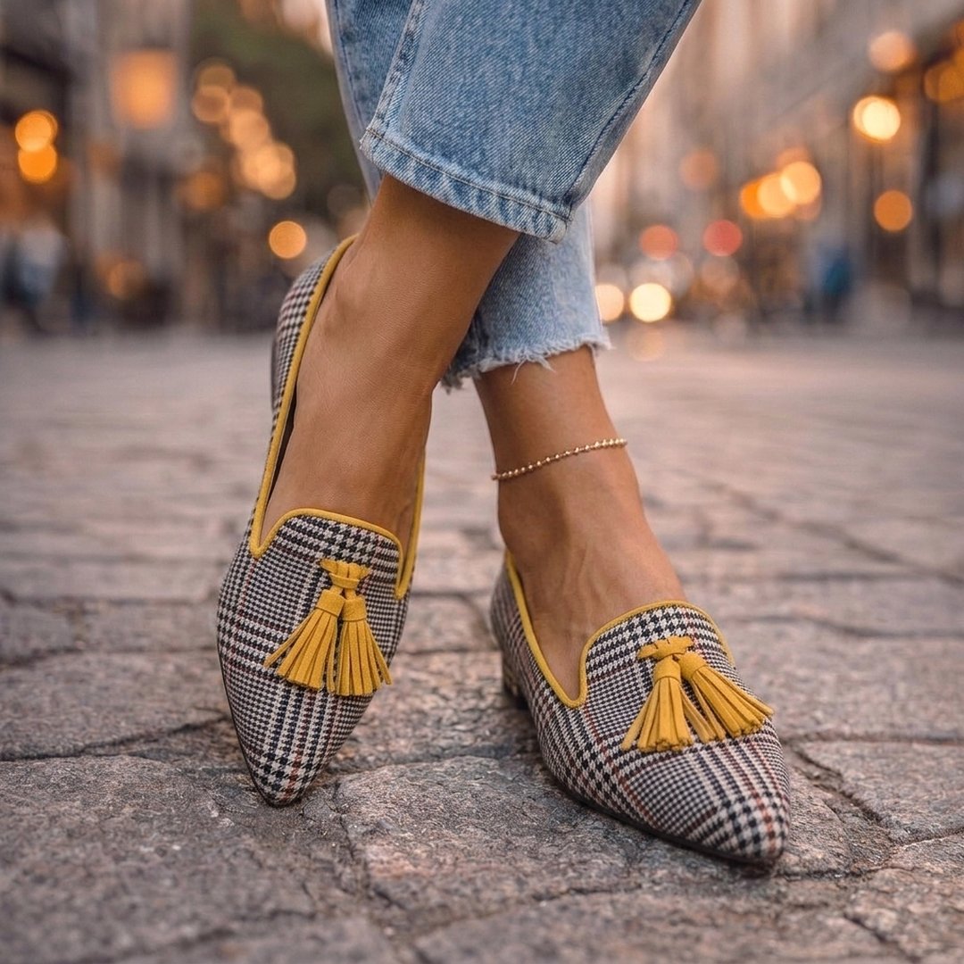 Evelyn | Patterned Pointed-Toe Flats